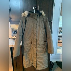 Valanga parka like new